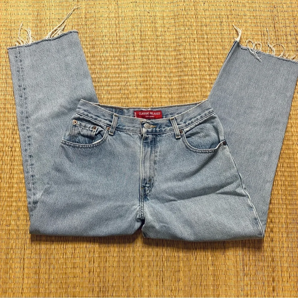 Vintage Retro Levi’s 550 Classic Relaxed Fit Highrise Taper Crop Light Wash Jean - Picture 3 of 12